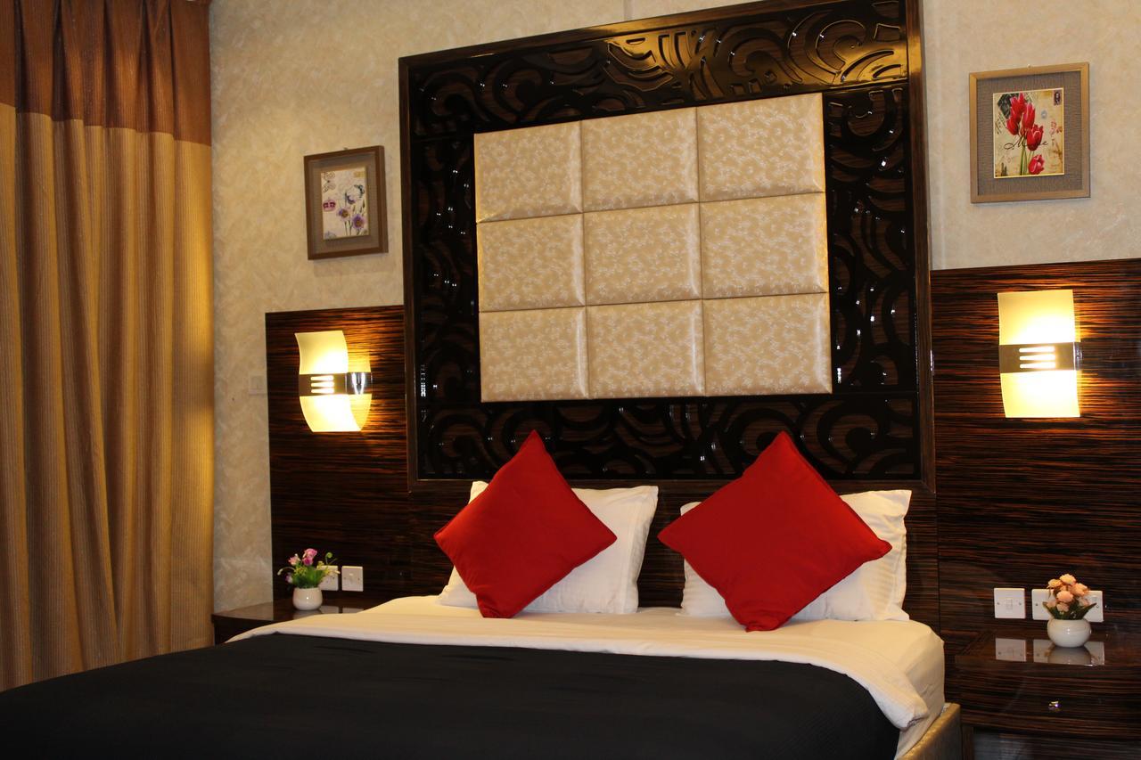 White Moon Al Sadd Apart Otel