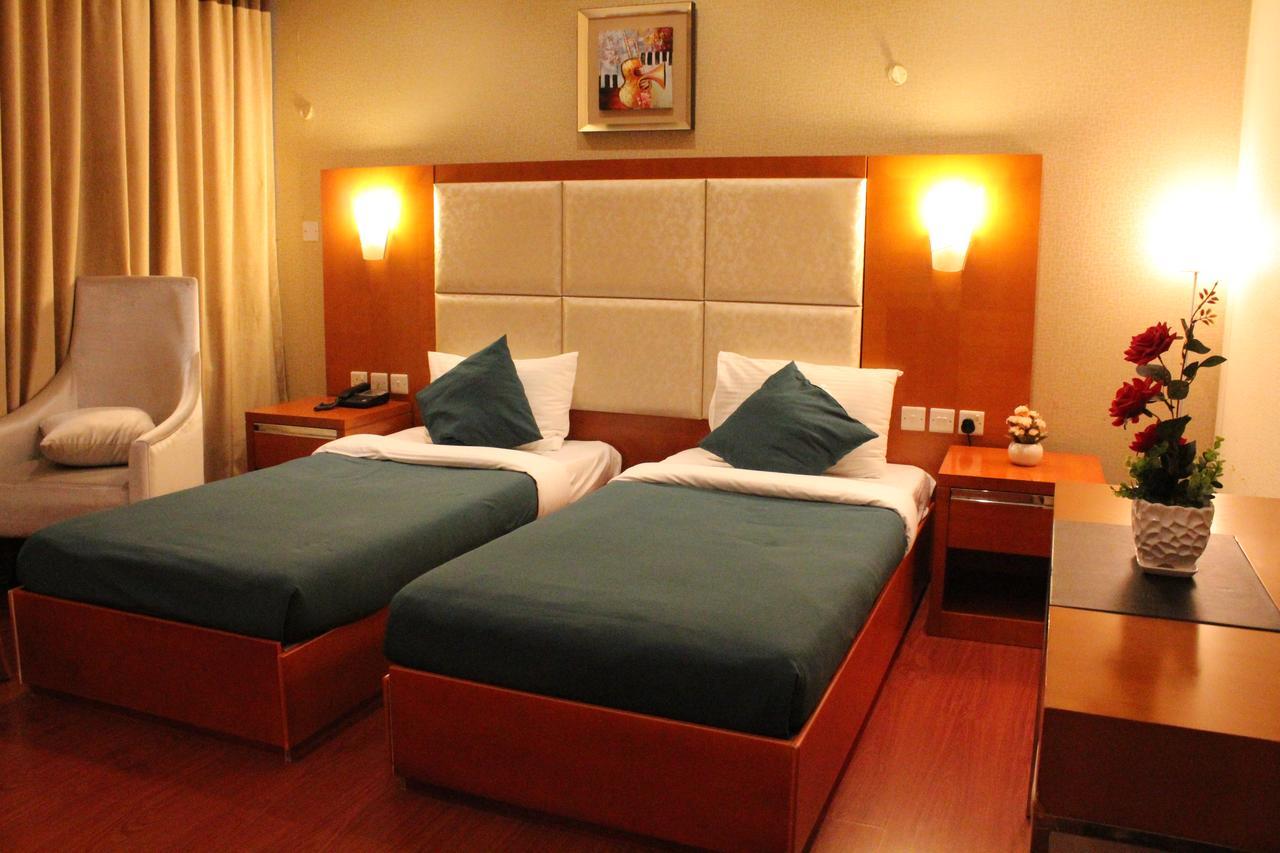 Apart Otel White Moon Al Sadd