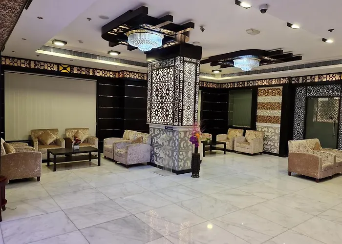 White Moon Al Sadd